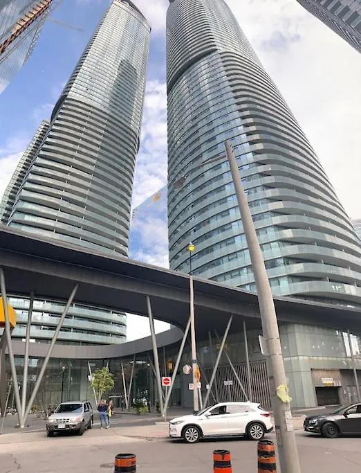 Newdowntown Condo By Unionstationscotiaarena トロント