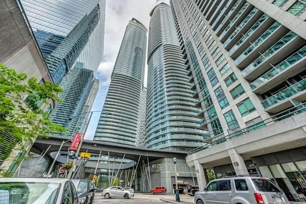アパート Newdowntown Condo By Unionstationscotiaarena トロント カナダ